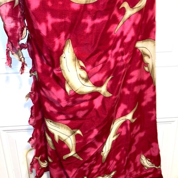 DOLPHINS Tie Dye Sarong Wrap Cover Up Knotted Fringe Womens 24 x 62 inches - Picture 6 of 7